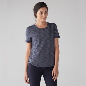 Lululemon Long Distance Short Sleeve
Heathered Deep Navy